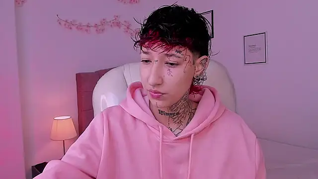 Snapshot of Luci_Rose chatting on 3, 3, 2026 Luci Rose online show from 3, 3, 2026