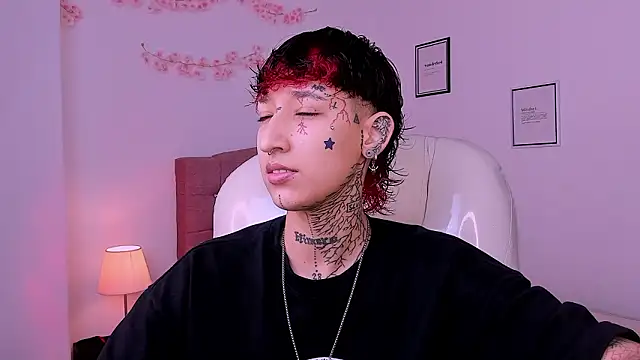 Snapshot of Luci_Rose chatting on 13, 3, 2026 Luci Rose online show from 13, 3, 2026