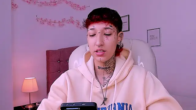 Snapshot of Luci_Rose chatting on 17, 3, 2026 Luci Rose online show from 17, 3, 2026