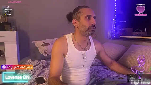 Secret Lovers1 online show from 29, 3, 2026