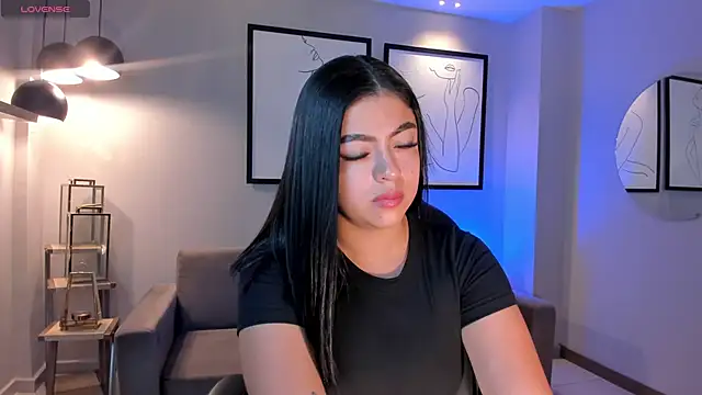 Snapshot of NataliaGaret chatting on 11, 6, 2026 NataliaGaret online show from 11, 6, 2026
