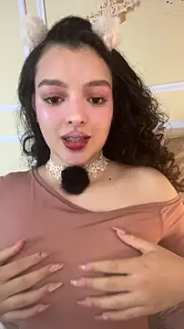 AriaHeavenss online show from 22, 11, 2025