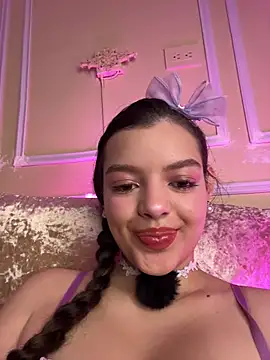 AriaHeavenss online show from 2, 12, 2025