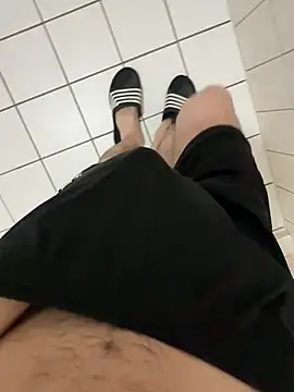 Dicksxd online show from 5, 4, 2026