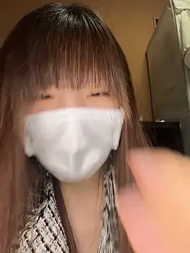 Snapshot of natsumiii chatting on 4, 10, 2025 natsumiii online show from 4, 10, 2025