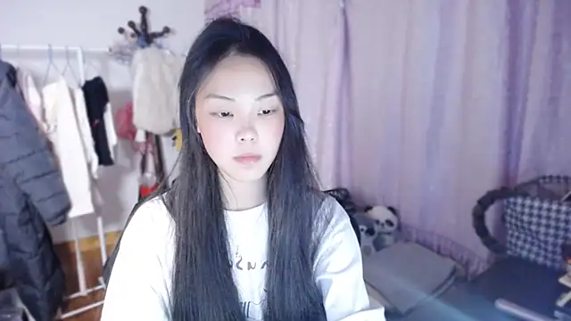 yao-yao  online show from 5, 12, 2025