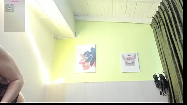 AtheneaArbelaez  online show from 26, 9, 2025