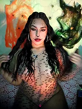 Snapshot of Linda_Saenz_ chatting on 15, 10, 2025 Linda Saenz online show from 15, 10, 2025