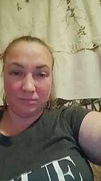 Kiss Eva online show from 5, 2, 2025