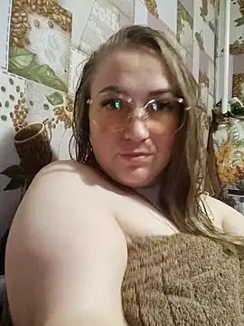 Kiss Eva online show from 25, 11, 2025