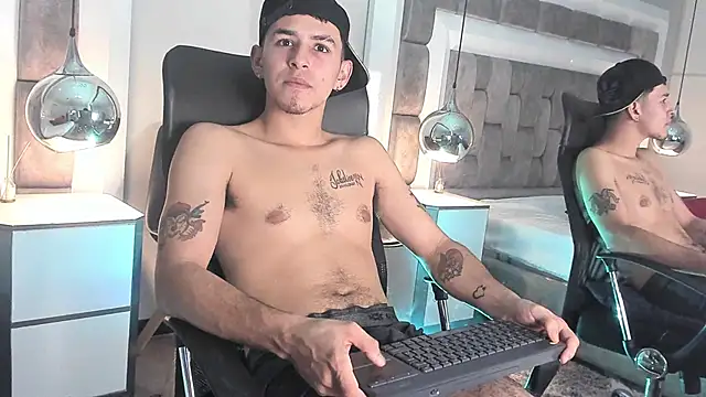 Snapshot of MikeMyllers chatting on 22, 9, 2025 MikeMyllers online show from 22, 9, 2025
