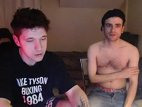 Snapshot of 2handsomemann chatting on 15, 4, 2026 2handsomemann online show from 15, 4, 2026