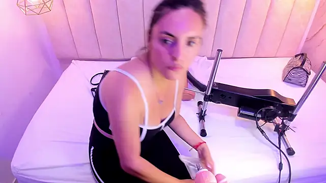 KathiHill online show from 6, 10, 2025