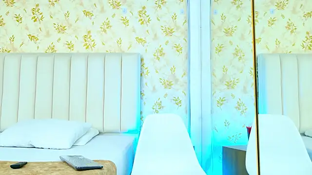 Snapshot of Samanta_Isel chatting on 19, 1, 2026 Samanta Isel online show from 19, 1, 2026