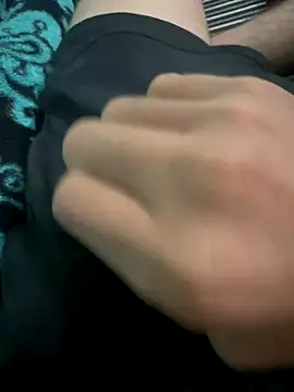 Snapshot of monster20cm chatting on 17, 10, 2025 monster20cm online show from 17, 10, 2025