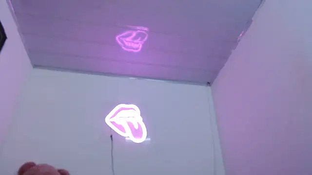 valerii fox 69 online show from 3, 12, 2025