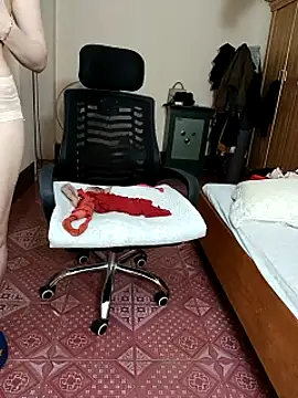 Snapshot of Moona_heny chatting on 31, 10, 2025 Moona heny online show from 31, 10, 2025