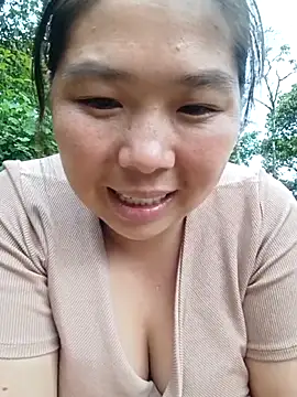 Snapshot of quynhkoolbae chatting on 15, 6, 2026 quynhkoolbae online show from 15, 6, 2026