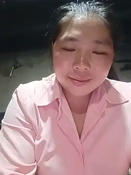 Snapshot of quynhkoolbae chatting on 26, 6, 2026 quynhkoolbae online show from 26, 6, 2026