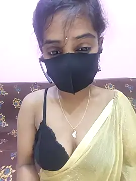 Snapshot of mounika26 chatting on 12, 9, 2025 mounika26 online show from 12, 9, 2025