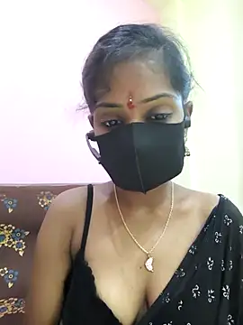 Snapshot of mounika26 chatting on 24, 9, 2025 mounika26 online show from 24, 9, 2025