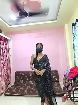 Snapshot of mounika26 chatting on 26, 9, 2025 mounika26 online show from 26, 9, 2025