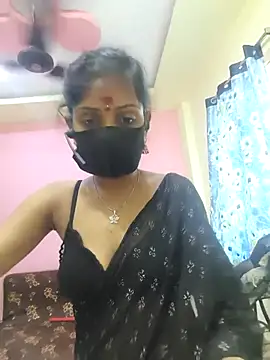 Snapshot of mounika26 chatting on 29, 9, 2025 mounika26 online show from 29, 9, 2025