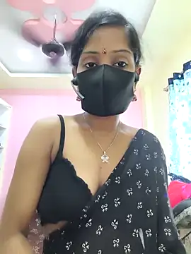 Snapshot of mounika26 chatting on 3, 10, 2025 mounika26 online show from 3, 10, 2025