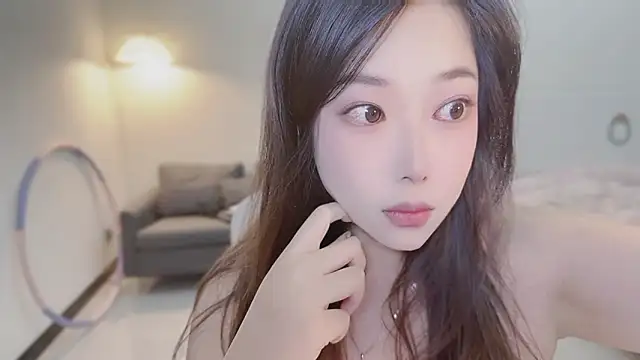 Maymay  online show from 25, 9, 2025