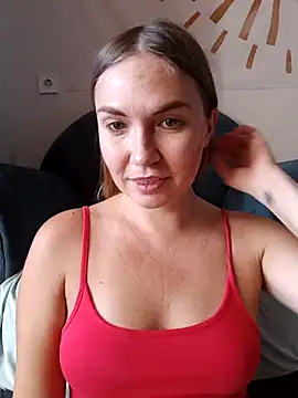 Snapshot of KisaVixen chatting on 19, 9, 2025 KisaVixen online show from 19, 9, 2025