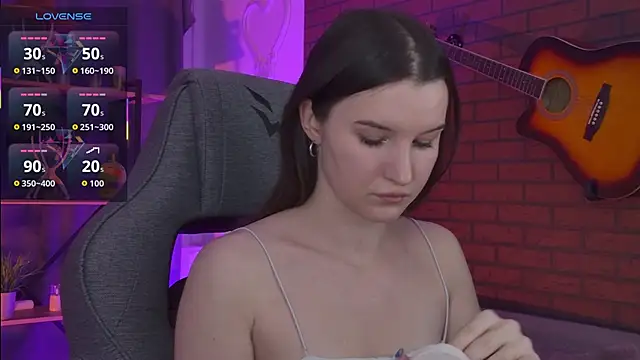 AgataWillis online show from 7, 3, 2026