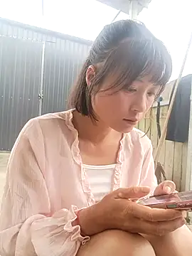 Snapshot of linda_bae00 chatting on 8, 5, 2026 linda bae00 online show from 8, 5, 2026