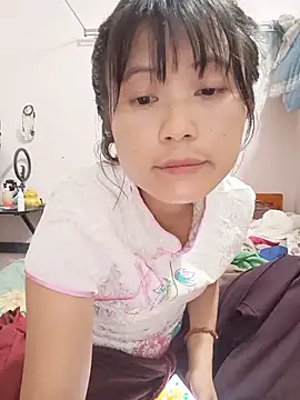 Snapshot of linda_bae00 chatting on 25, 5, 2026 linda bae00 online show from 25, 5, 2026