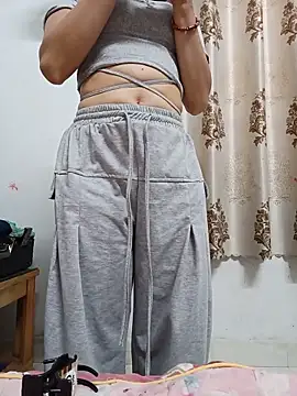 Snapshot of linda_bae00 chatting on 27, 5, 2026 linda bae00 online show from 27, 5, 2026