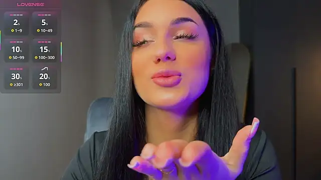 Snapshot of mygoddesshecate chatting on 12, 9, 2025 mygoddesshecate online show from 12, 9, 2025