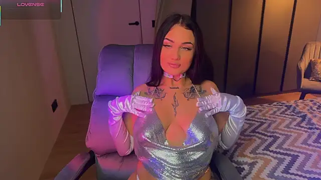 Snapshot of mygoddesshecate chatting on 26, 9, 2025 mygoddesshecate online show from 26, 9, 2025