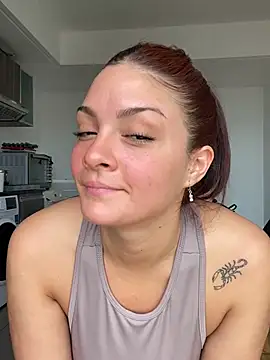 Danielaeliana online show from 25, 7, 2026