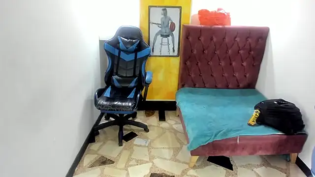 alison moon7 online show from 12, 11, 2025