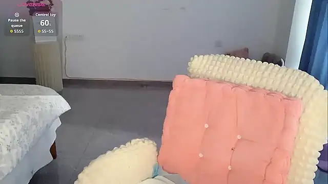 Xiali-166 online show from 14, 12, 2025