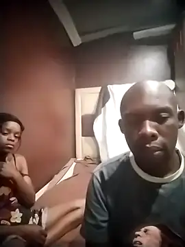 TinnyVsGiant online show from 26, 10, 2025