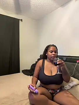 Snapshot of dreeFK chatting on 8, 11, 2025 dreeFK online show from 8, 11, 2025