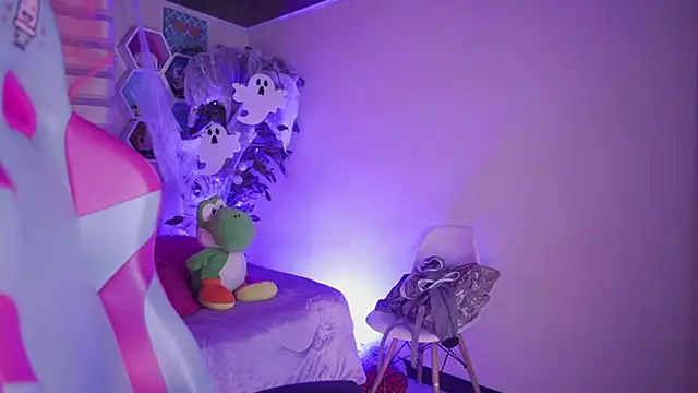 Lana Dreams  online show from 24, 10, 2025