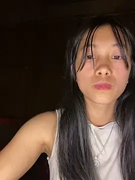 EmLy02 online show from 1, 10, 2025