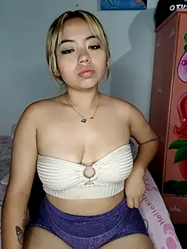 Snapshot of Emily__Hott chatting on 18, 9, 2025 Emily Hott online show from 18, 9, 2025