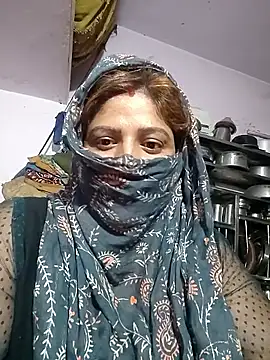 Snapshot of Kavya-kumari chatting on 19, 10, 2025 Kavya-kumari online show from 19, 10, 2025