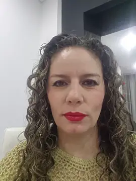 Snapshot of Nina_vallon chatting on 4, 6, 2026 Nina vallon online show from 4, 6, 2026