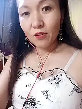 Snapshot of Joanna1122 chatting on 11, 10, 2025 Joanna1122 online show from 11, 10, 2025