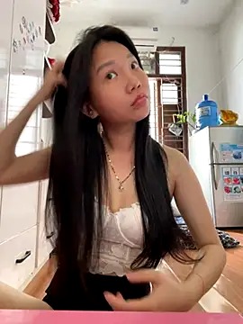 Miumieu online show from 14, 9, 2025