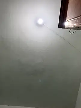 qinejr37 online show from 17, 10, 2025