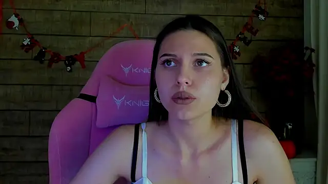 AlisaVersailles online show from 3, 11, 2025